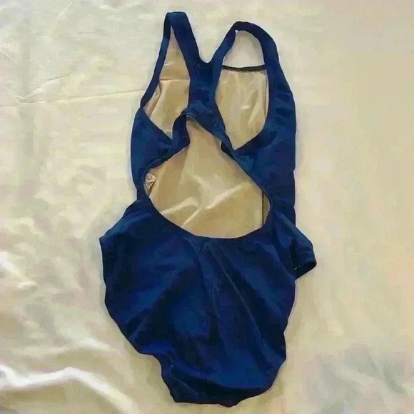 Ocean Aquashape Swimsuit - Picture 2 of 4